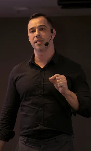 Dr. Guilherme Schenkel